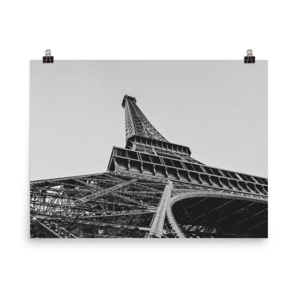 Black and white Eiffel Tower photo