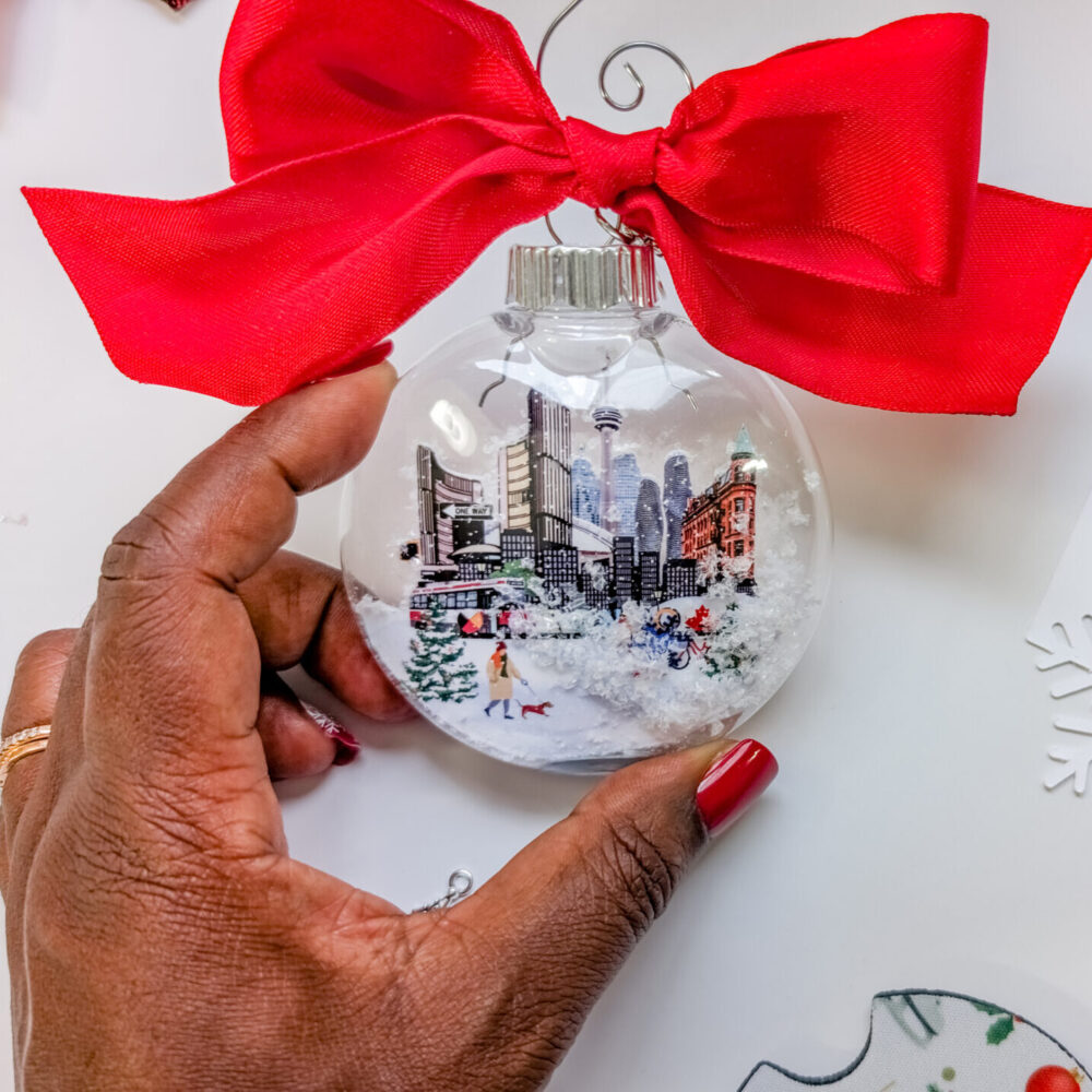 Toronto Christmas Floating Snow ornament